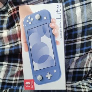 Nintendo Switch Lite, 128 GB Micro SD Card, Screen Protector.